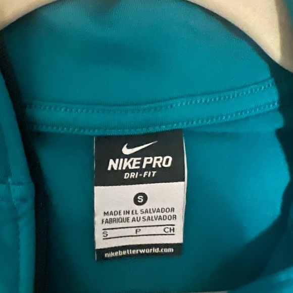 Nike Dri fit Half Zip Jacket - Picture 6 of 6